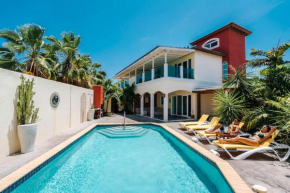 Private Villa and Apartment with Pool in Palm Beach